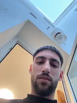 Snapshot of Vergon21cmdotado chatting on April 12, 2026, 6:57 pm Vergon21cmdotado online show from April 12, 2026, 6:57 pm