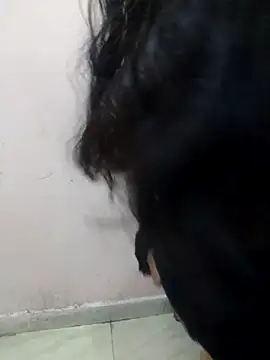 Snapshot of priya_00143 chatting on April 11, 2026, 6:34 pm priya 00143 online show from April 11, 2026, 6:34 pm