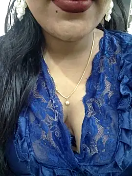 Snapshot of priya_00143 chatting on April 18, 2026, 6:01 pm priya 00143 online show from April 18, 2026, 6:01 pm