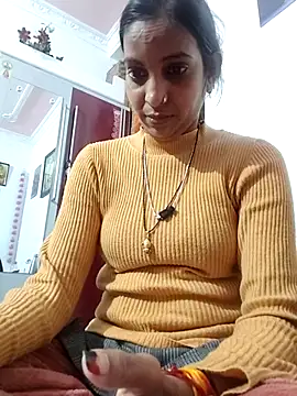 Hotty-Nidhi online show from February 4, 2026, 3:56 am