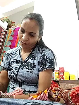 Hotty-Nidhi online show from March 22, 2026, 3:37 pm