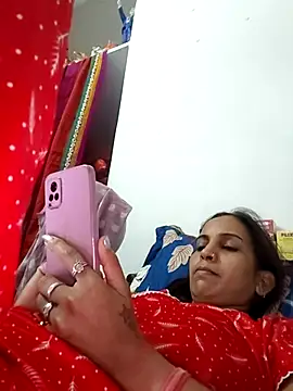 Hotty-Nidhi online show from April 1, 2026, 4:24 am
