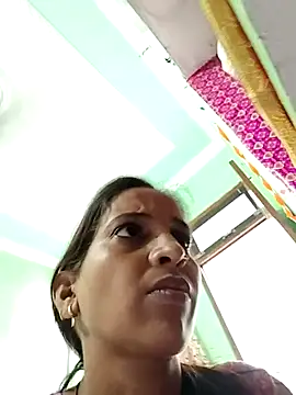 Snapshot of Hotty-Nidhi chatting on June 3, 2026, 5:10 am Hotty-Nidhi online show from June 3, 2026, 5:10 am