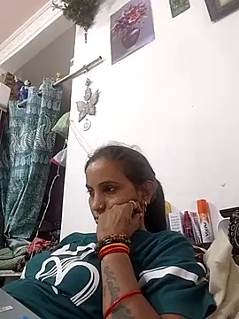 Snapshot of Hotty-Nidhi chatting on June 15, 2026, 1:46 pm Hotty-Nidhi online show from June 15, 2026, 1:46 pm