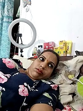 Snapshot of Hotty-Nidhi chatting on July 1, 2026, 4:40 pm Hotty-Nidhi online show from July 1, 2026, 4:40 pm