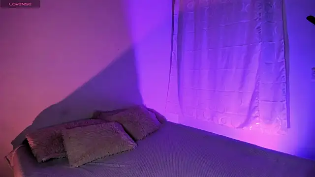 adara evanss online show from April 17, 2026, 2:47 am