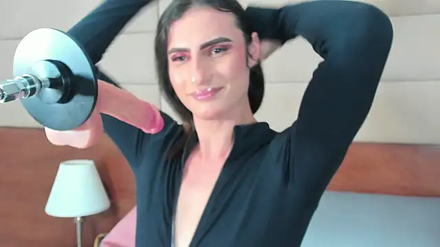 Snapshot of shantall_skinny chatting on October 24, 2025, 3:47 am shantall skinny online show from October 24, 2025, 3:47 am