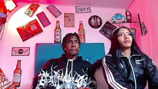 Snapshot of lili_roussi chatting on October 30, 2025, 1:18 am lili roussi online show from October 30, 2025, 1:18 am