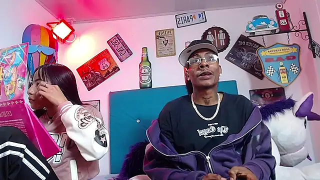 Snapshot of lili_roussi chatting on December 17, 2025, 10:27 pm lili roussi online show from December 17, 2025, 10:27 pm