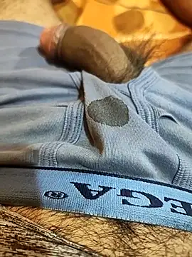 Snapshot of pmr1997 chatting on October 24, 2025, 5:42 pm pmr1997 online show from October 24, 2025, 5:42 pm