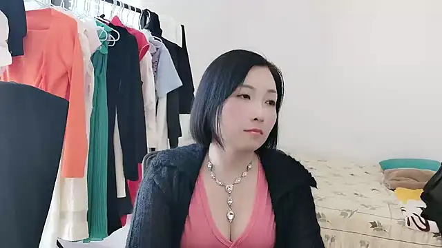 Rachel-6600 online show from October 27, 2025, 4:05 am