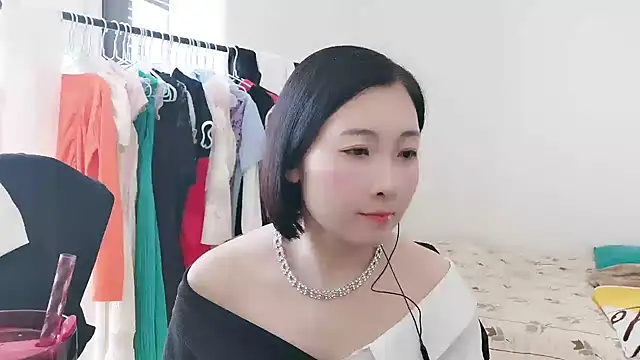 Rachel-6600 online show from November 13, 2025, 4:00 am