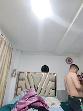 Snapshot of Andy-rtg chatting on April 10, 2026, 11:37 am Andy-rtg online show from April 10, 2026, 11:37 am