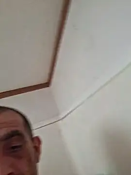 Snapshot of mayg chatting on May 19, 2026, 9:10 pm mayg online show from May 19, 2026, 9:10 pm