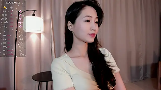 SeulBi online show from November 17, 2025, 5:08 pm