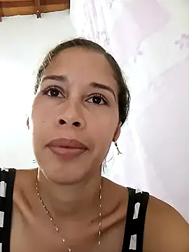 Snapshot of Sexi_girl29 chatting on October 23, 2025, 2:11 am Sexi girl29 online show from October 23, 2025, 2:11 am