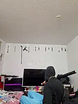 Snapshot of ThePython666 chatting on November 15, 2025, 8:49 pm ThePython666 online show from November 15, 2025, 8:49 pm