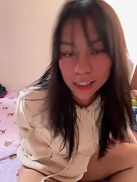 Snapshot of -Selene- chatting on April 20, 2026, 6:09 pm -Selene- online show from April 20, 2026, 6:09 pm
