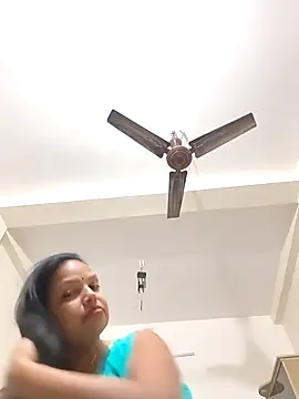 Arohi35 online show from September 22, 2025, 4:42 pm