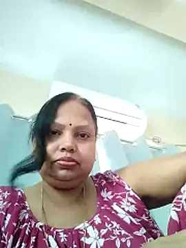 Snapshot of Arohi35 chatting on May 18, 2026, 2:18 am Arohi35 online show from May 18, 2026, 2:18 am