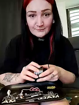 Snapshot of TiffiChantiT2 chatting on May 10, 2026, 5:07 pm TiffiChantiT2 online show from May 10, 2026, 5:07 pm