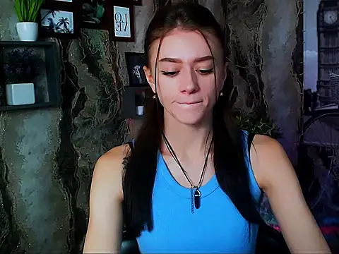 Snapshot of LanaTey chatting on October 3, 2025, 12:13 pm LanaTey online show from October 3, 2025, 12:13 pm