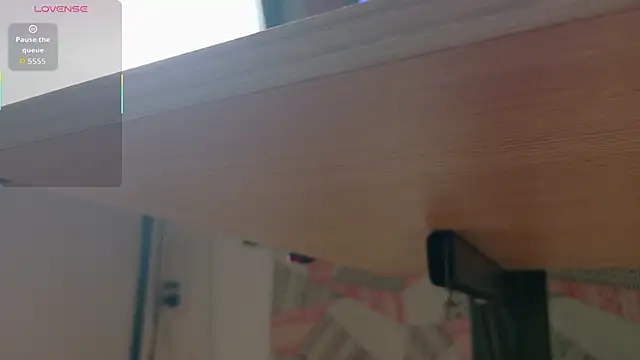 alice rous21 online show from September 9, 2025, 1:32 pm