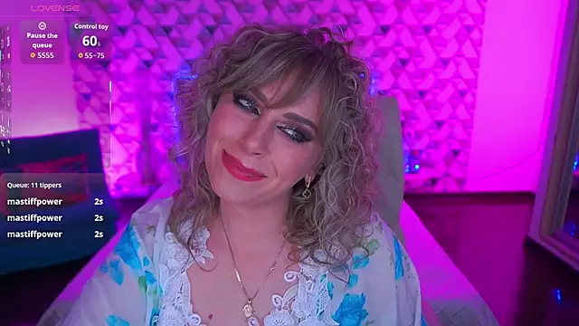 CandyLadyyy online show from May 17, 2026, 8:27 pm