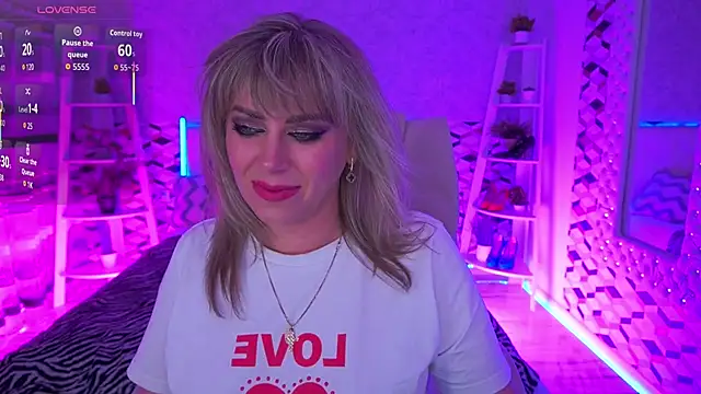 CandyLadyyy online show from May 25, 2026, 8:26 pm