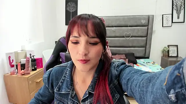 Snapshot of Tania_Duque chatting on June 27, 2026, 3:06 pm Tania Duque online show from June 27, 2026, 3:06 pm
