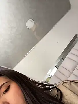 Snapshot of LunaCandy_ chatting on October 30, 2025, 12:28 pm LunaCandy online show from October 30, 2025, 12:28 pm