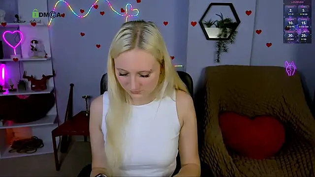 Snapshot of madam_uliis chatting on May 3, 2026, 10:21 am madam uliis online show from May 3, 2026, 10:21 am