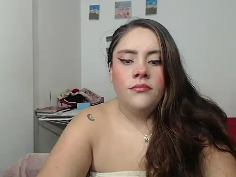 nicky andcamil online show from November 23, 2025, 11:48 pm