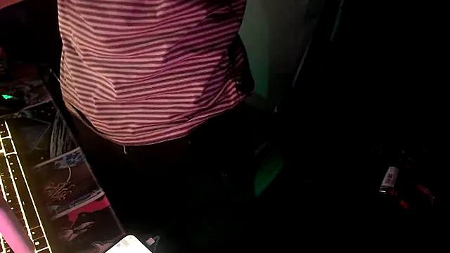 twink69Finger online show from October 10, 2025, 1:54 pm