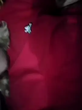 VictoriaLuxe online show from November 5, 2025, 8:42 pm