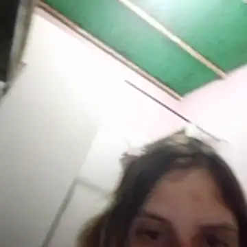 VictoriaLuxe online show from April 8, 2026, 10:43 pm