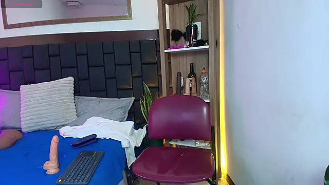 EllenaBoobs  online show from March 31, 2026, 3:12 pm