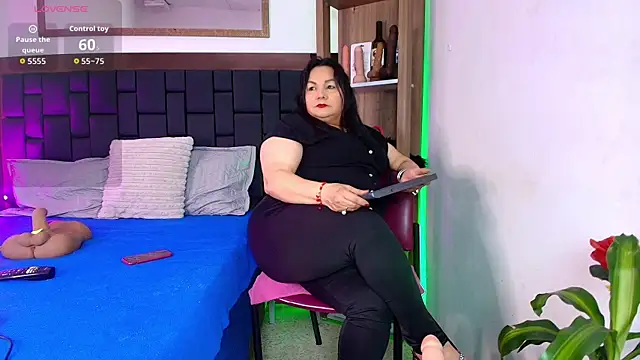 EllenaBoobs  online show from May 23, 2026, 7:51 pm