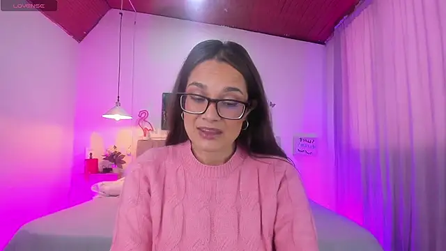 Snapshot of Rose_Thompson1 chatting on April 24, 2026, 1:35 pm Rose Thompson1 online show from April 24, 2026, 1:35 pm