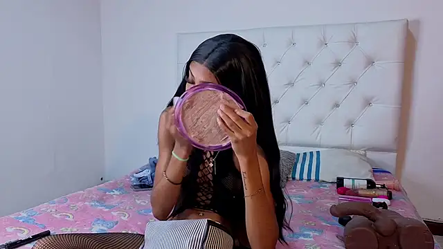 Snapshot of megan_stathann chatting on February 4, 2026, 10:04 pm megan stathann online show from February 4, 2026, 10:04 pm