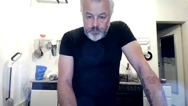 Berg Boy online show from December 2, 2025, 10:16 pm