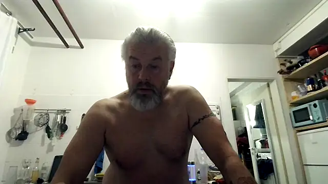 Snapshot of Berg_Boy chatting on January 10, 2026, 6:37 am Berg Boy online show from January 10, 2026, 6:37 am