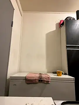 Hugo34bg online show from October 30, 2025, 2:35 am