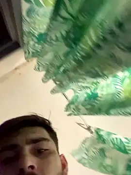 Hugo34bg online show from January 13, 2026, 4:18 am