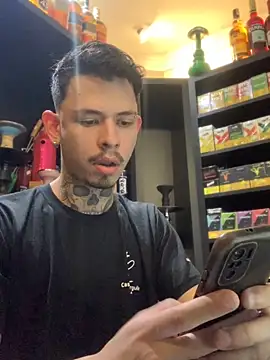 craxybaby online show from November 28, 2025, 3:25 pm