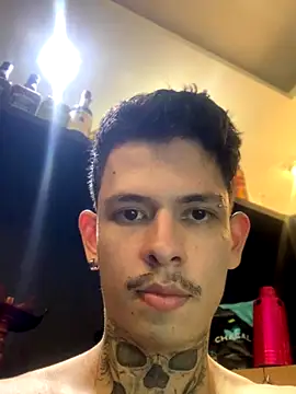 craxybaby online show from December 16, 2025, 9:31 pm