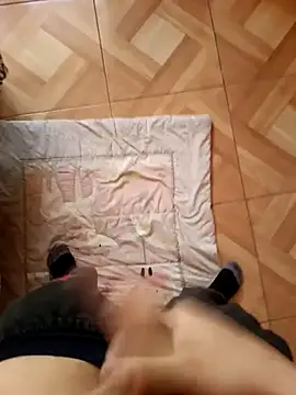 Chyste02 online show from March 17, 2025, 1:18 pm