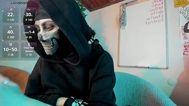 cos operator online show from October 28, 2025, 8:00 pm