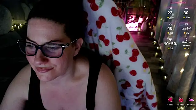 Snapshot of BellaStar84 chatting on April 21, 2026, 7:36 am BellaStar84 online show from April 21, 2026, 7:36 am