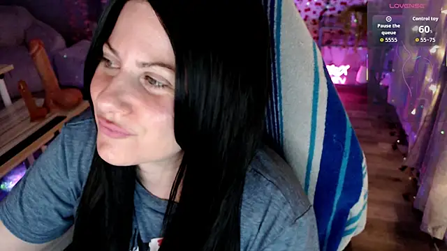 Snapshot of BellaStar84 chatting on May 26, 2026, 8:10 am BellaStar84 online show from May 26, 2026, 8:10 am